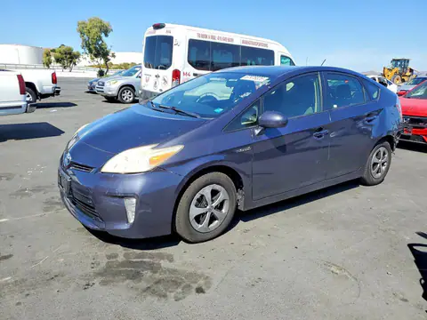 JTDKN3DU6E1741862 — 2014 Toyota Prius, Задняя часть (Rear End), фото до ремонта