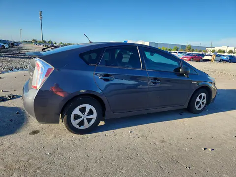 2014 Toyota Prius Two VIN JTDKN3DU2E1819585 фото 3