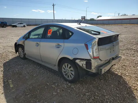 2014 Toyota Prius Plug-In Hybrid Base VIN JTDKN3DP2E3050729 фото 2