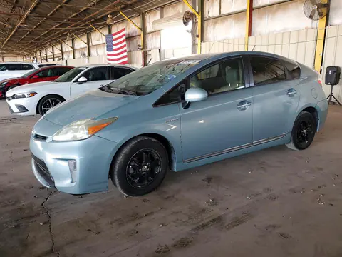 JTDKN3DU6E1781102 — 2014 Toyota Prius, Задняя часть (Rear End), фото до ремонта