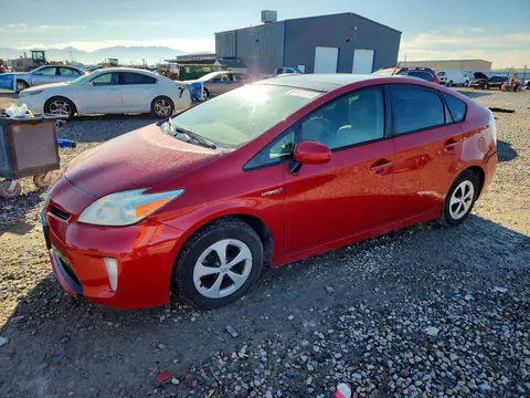 JTDKN3DU7E1739795 — 2014 Toyota Prius, Мелкие вмятины и царапины (Minor Dent/Scratches), фото до ремонта