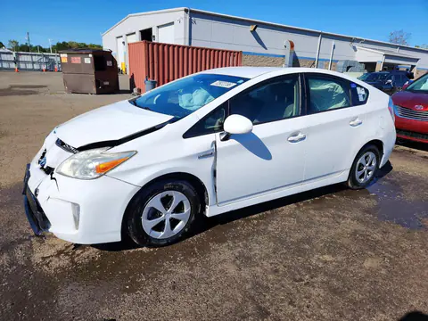 2014 Toyota Prius Two VIN JTDKN3DUXE1813453 фото 1