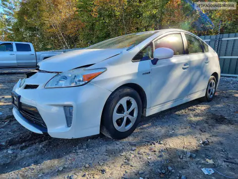JTDKN3DU6E0383958 — 2014 Toyota Prius, Передняя часть, фото до ремонта