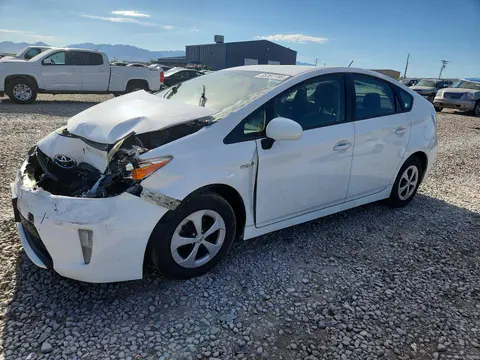 JTDKN3DU2F1918702 — 2015 Toyota Prius, Передняя часть (Front End), фото до ремонта