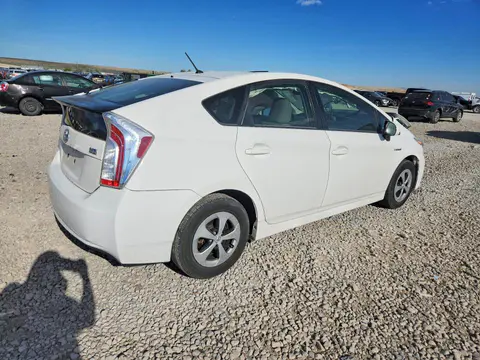 2015 Toyota Prius VIN JTDKN3DU2F1918702 фото 3
