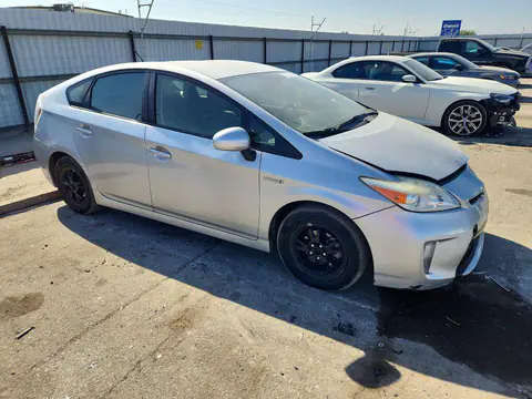 2015 Toyota Prius VIN JTDKN3DU6F0476402 фото 4