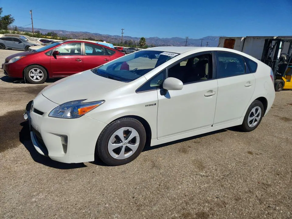 2015 Toyota Prius VIN JTDKN3DU6F1963660 фото 1