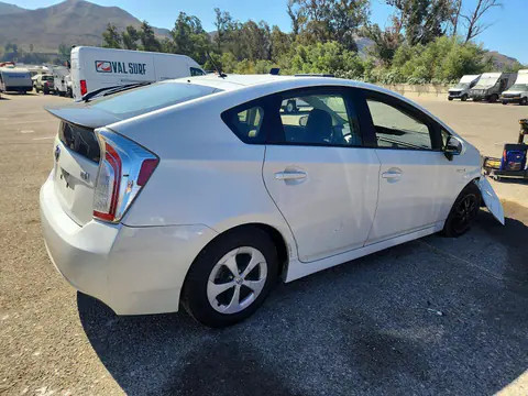 2015 Toyota Prius VIN JTDKN3DU6F1963660 фото 3