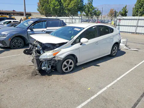 JTDKN3DU3F0423513 — 2015 Toyota Prius, Повреждения со всех сторон (All Over), фото до ремонта