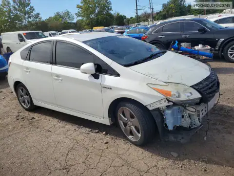 JTDKN3DU2F0423745 — 2015 Toyota Prius, фото 4 с аукциона Copart, Передняя часть