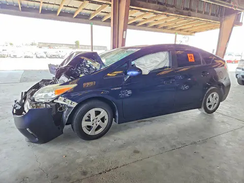 JTDKN3DU8F1905288 — 2015 Toyota Prius, Передняя часть (Front End), фото до ремонта
