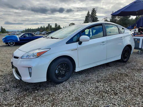 JTDKN3DU2F1884048 — 2015 Toyota Prius, Боковая часть (Side), фото до ремонта