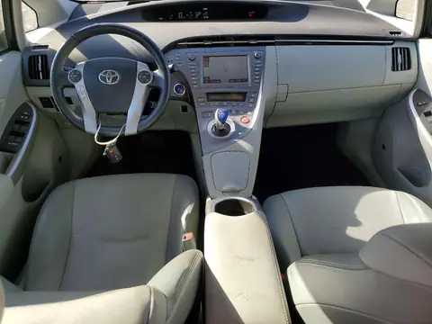 JTDKN3DU6F1963433 — 2015 Toyota Prius, фото 8 с аукциона Copart 15.10.2026, Передняя часть