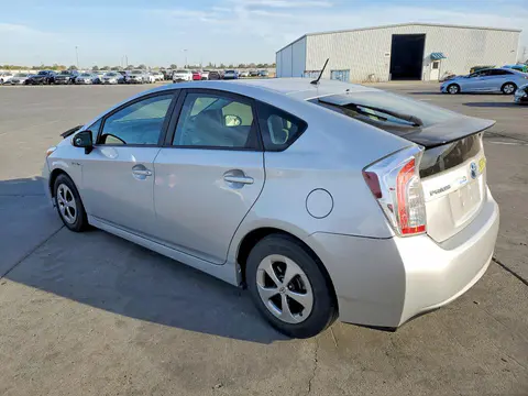 2015 Toyota Prius VIN JTDKN3DU7F1877791 фото 2