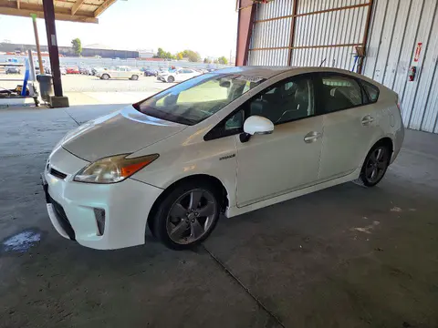 JTDKN3DU4F0419504 — 2015 Toyota Prius, Вандализм (Vandalism), фото до ремонта