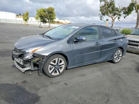 JTDKARFU7G3025510 — 2016 Toyota Prius, Передняя часть (Front End), фото до ремонта