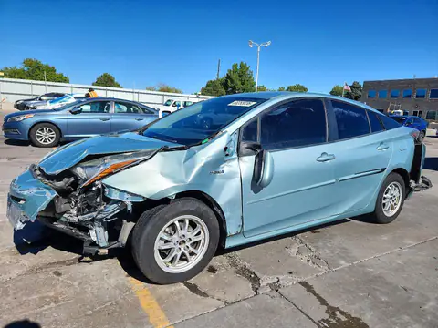 JTDKBRFU8G3509571 — 2016 Toyota Prius, Передняя часть (Front End), фото до ремонта