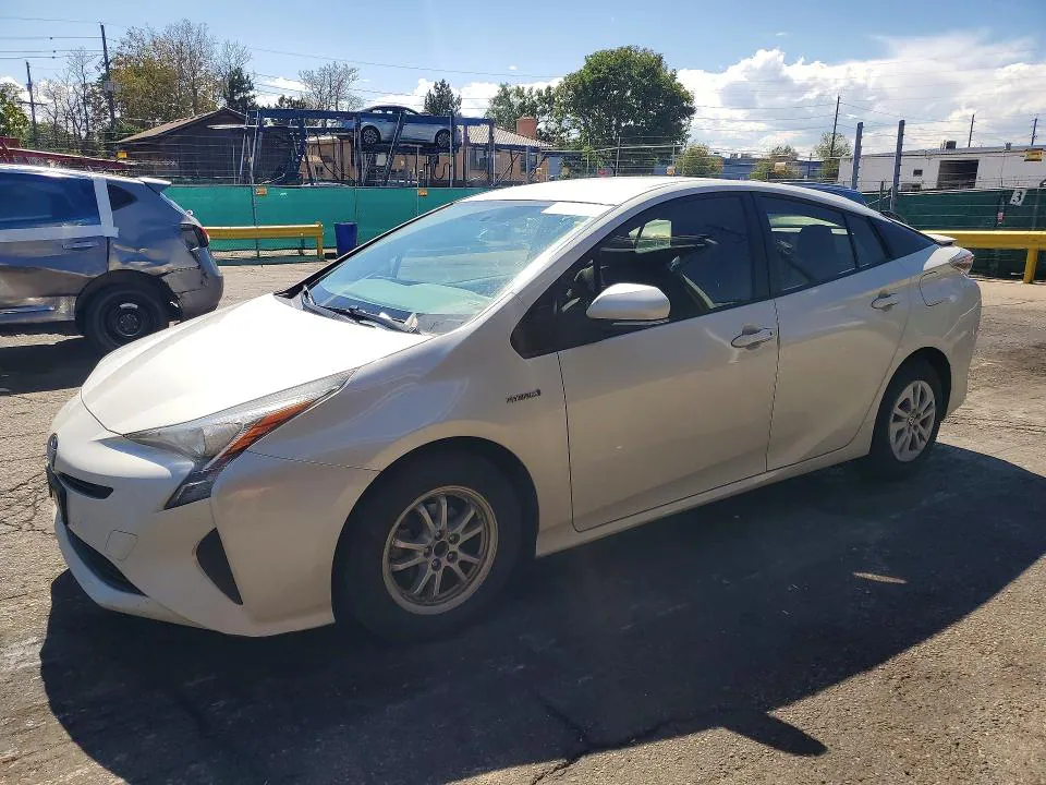 2016 Toyota Prius VIN JTDKBRFU3G3505587 фото 1