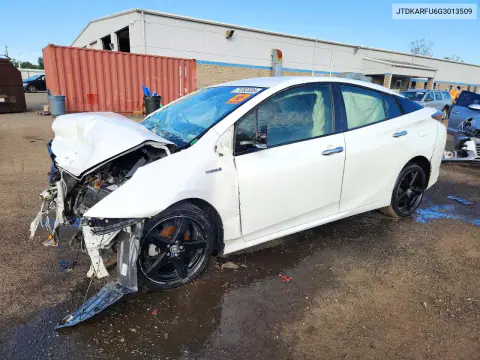 JTDKARFU6G3013509 — 2016 Toyota Prius, Передняя часть, фото до ремонта