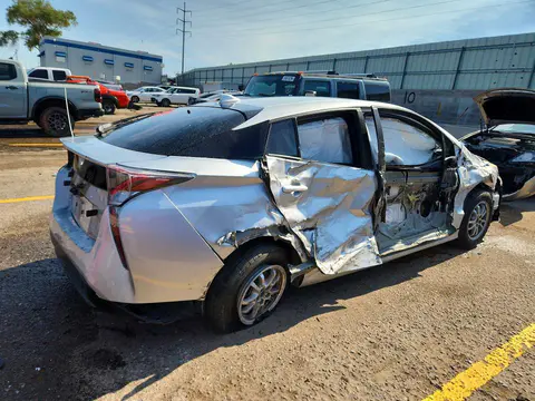 2017 Toyota Prius VIN JTDKBRFU3H3547680 фото 3