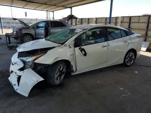 JTDKARFU4H3541454 — 2017 Toyota Prius, Передняя часть (Front End), фото до ремонта