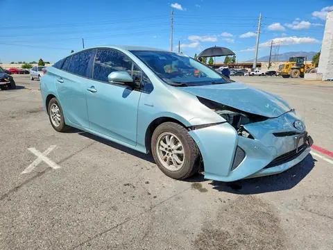 JTDKBRFUXH3043434 — 2017 Toyota Prius, фото 4 с аукциона Copart 13.10.2026, Передняя часть