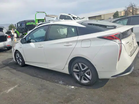 2017 Toyota Prius VIN JTDKARFU2H3030325 фото 2