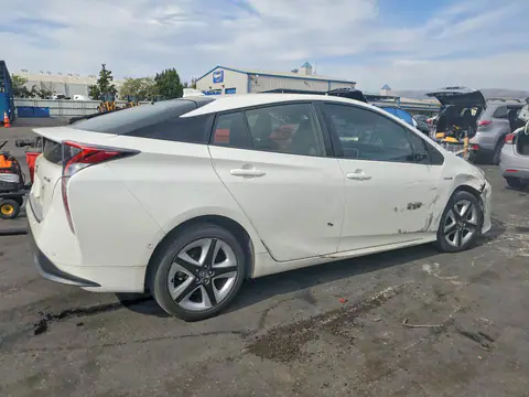 2017 Toyota Prius VIN JTDKARFU2H3030325 фото 3