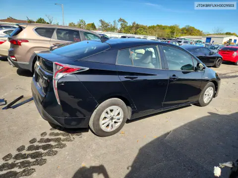 2017 Toyota Prius Two VIN JTDKBRFUXH3029503 фото 3