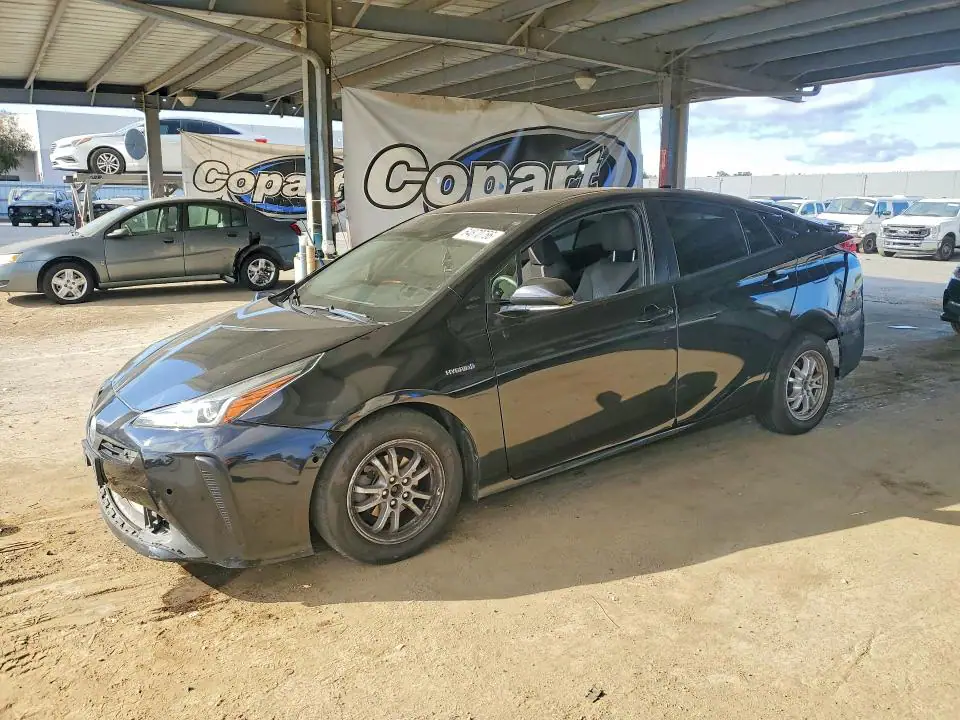 JTDKARFU2K3094758 Toyota Prius 2019 — повреждение Передняя часть, фото до ремонта