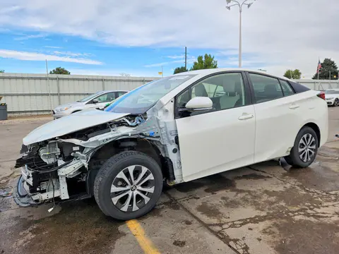 JTDL9RFU7K3012665 — 2019 Toyota Prius, Передняя часть (Front End), фото до ремонта
