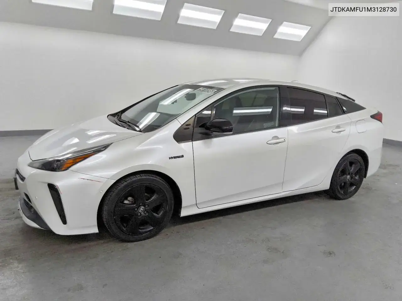 JTDKAMFU1M3128730 Toyota Prius 2021 — повреждение Сторона, фото до ремонта