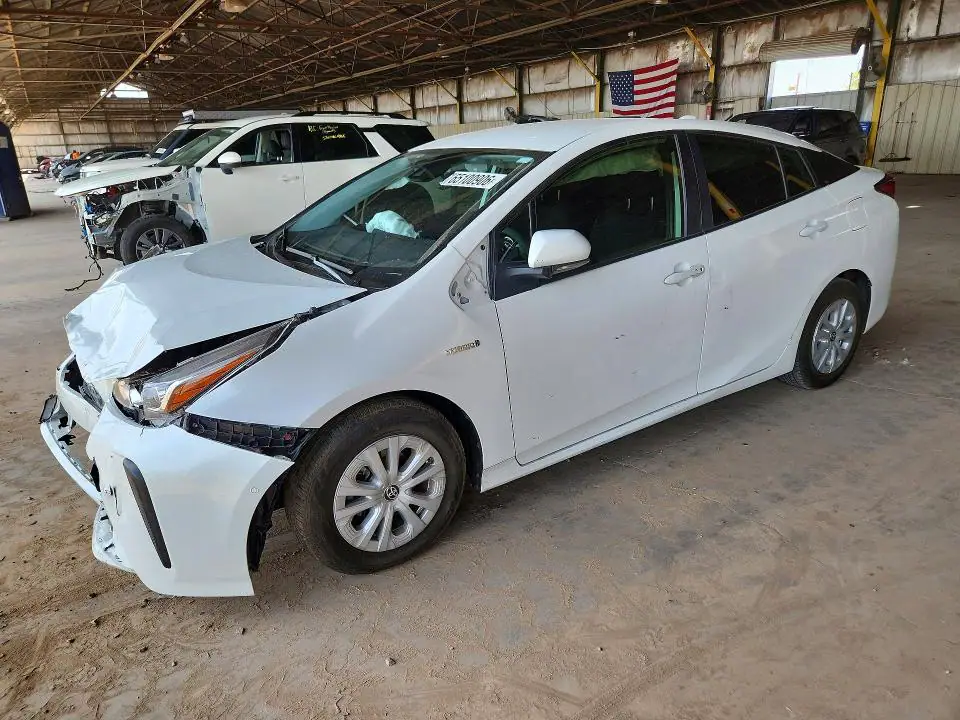 JTDKAMFU1M3127528 Toyota Prius 2021 — повреждение Передняя часть, фото до ремонта