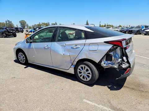 JTDKAMFU6N3176838 — 2022 Toyota Prius, фото 2 с аукциона Copart 13.10.2026, Боковая часть