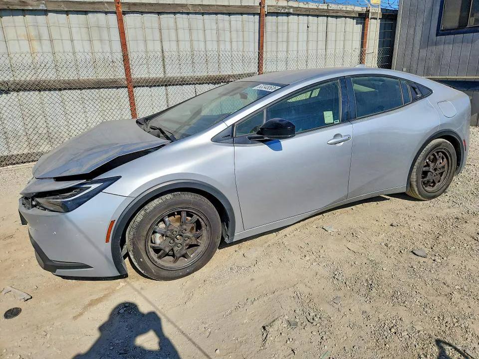 2024 Toyota Prius VIN JTDACAAU5R3029315 фото 1