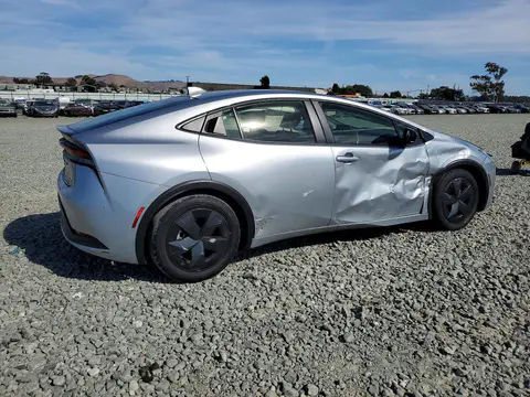 2024 Toyota Prius VIN JTDACAAUXR3017449 фото 3