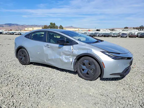 2024 Toyota Prius VIN JTDACAAUXR3017449 фото 4