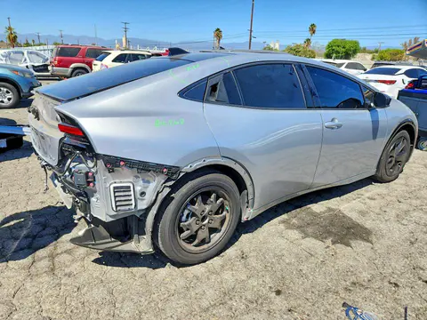 2024 Toyota Prius VIN JTDACAAU5R3023336 фото 3