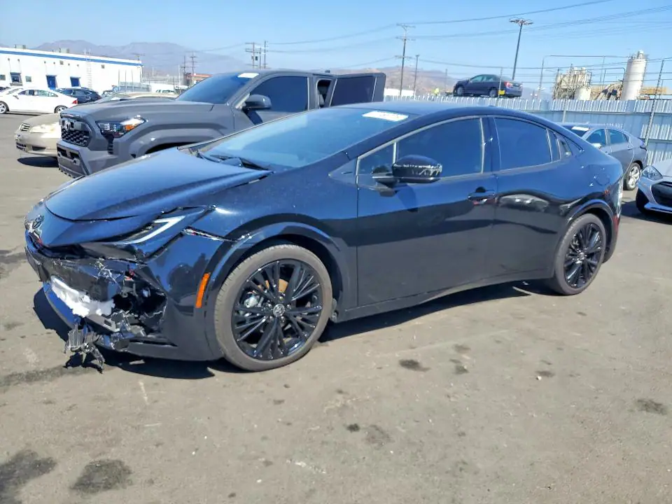 JTDACAAU4S3062330 Toyota Prius 2025 — повреждение Передняя часть, фото до ремонта