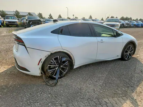 2026 Toyota Prius VIN JTDADABU1T3035776 фото 3