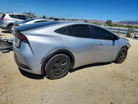 JTDACAAU1T3077269 — 2026 Toyota Prius, фото 3 с аукциона Copart 13.10.2026, Передняя часть