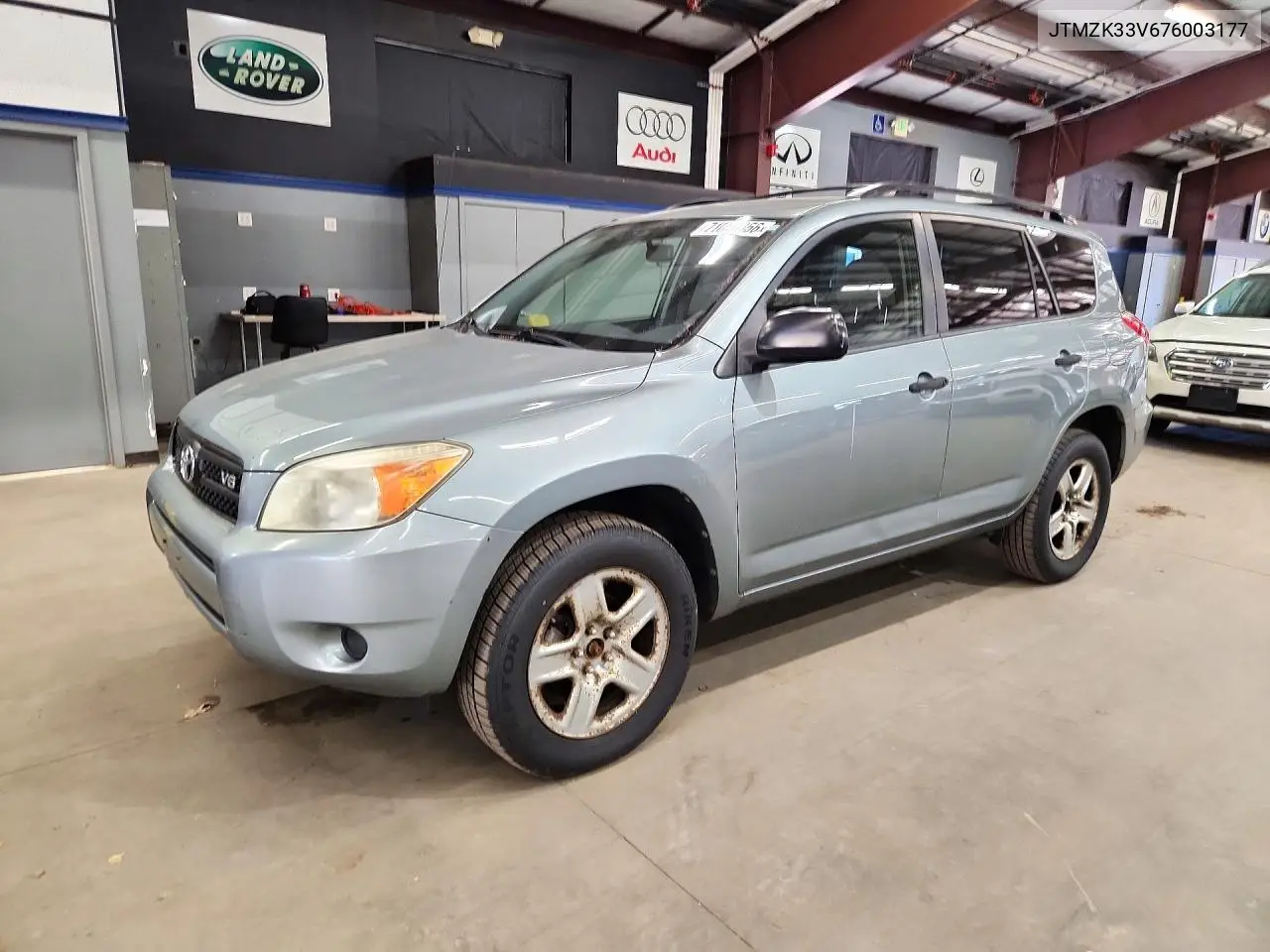 2007 Toyota Rav4 Base VIN JTMZK33V676003177 фото 1