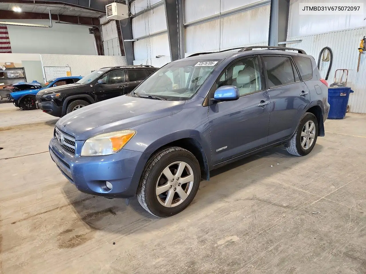 2007 Toyota Rav4 Limited VIN JTMBD31V675072097 фото 1