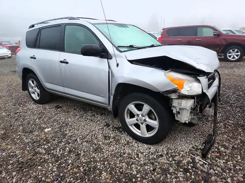 2008 Toyota Rav4 Base VIN JTMBK33VX86041384 фото 4