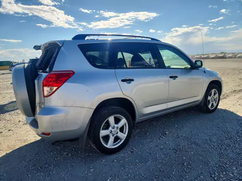 2008 Toyota Rav4 Base VIN JTMBK33V385051647 фото 3