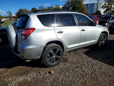 2010 Toyota Rav4 Base VIN JTMBF4DV1AD021907 фото 3