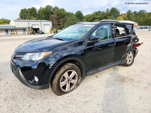 2T3RFREVXDW030963 — 2013 Toyota RAV4, Задняя часть, фото до ремонта