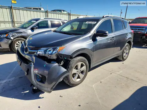JTMWFREV7FD066144 — 2015 Toyota RAV4, Передняя часть, фото до ремонта