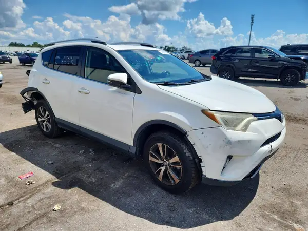 JTMWFREV5GJ068557 — 2016 Toyota RAV4, фото 4 с аукциона Copart 12.10.2026, Задняя часть