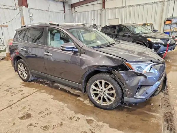 JTMDFREV7GJ085996 — 2016 Toyota RAV4, фото 4 с аукциона Copart 28.09.2026, Передняя часть